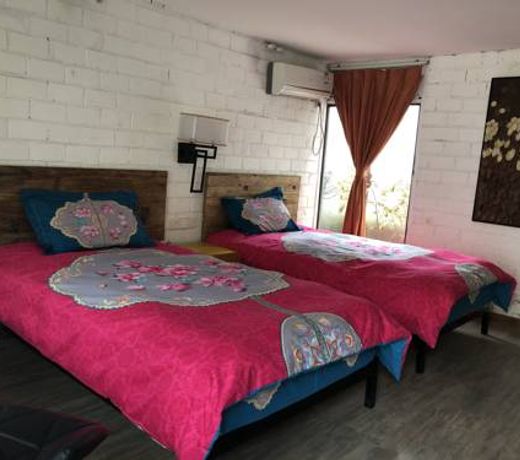 Leshan Fodi Inn