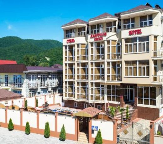 Lazurnoye Okno Hotel