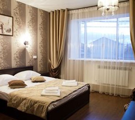 Parallel Hotel