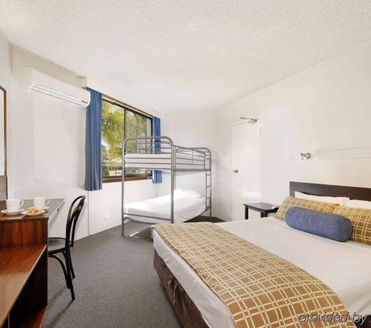 East Port Motor Inn