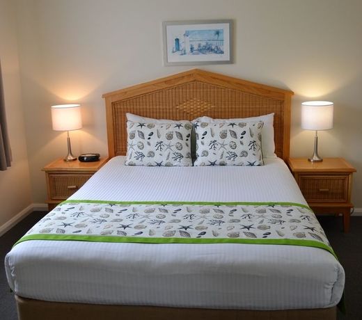 Flynns Beach Resort