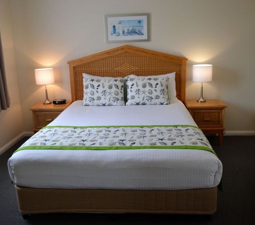 Flynns Beach Resort