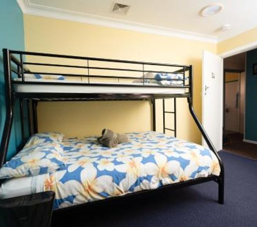 Ozzie Pozzie Backpackers - Port Macquarie YHA