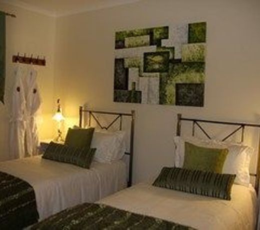Emaroo Cottages Port Hughes Accommodation