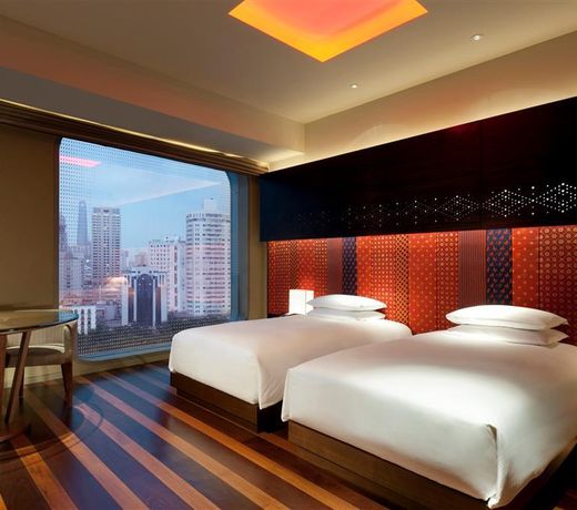 Andaz Xintiandi Shanghai-Free Minibar & Lounge Happy Hour