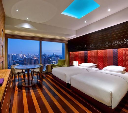 Andaz Xintiandi Shanghai-Free Minibar & Lounge Happy Hour