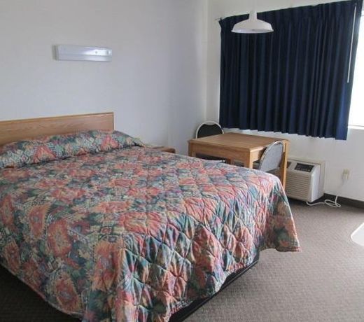 Motel 10