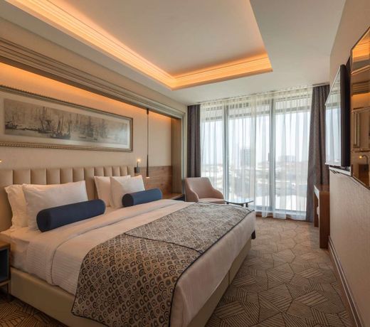 Golden Tulip Istanbul Bayrampasa