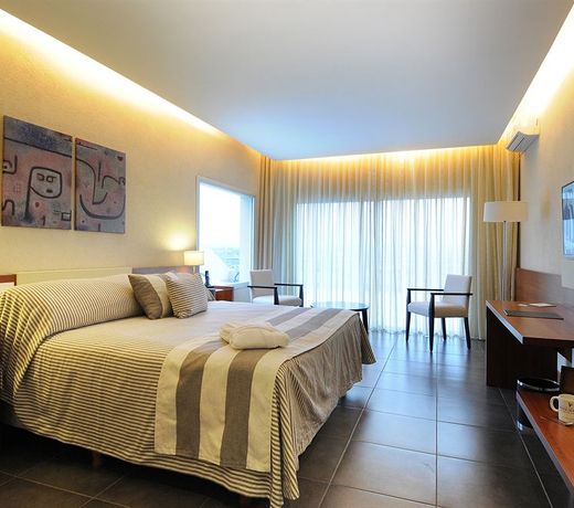 Pinares Panorama Suites & Spa