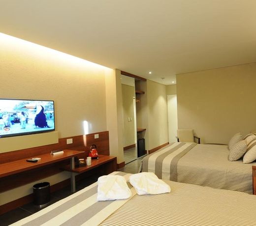 Pinares Panorama Suites & Spa
