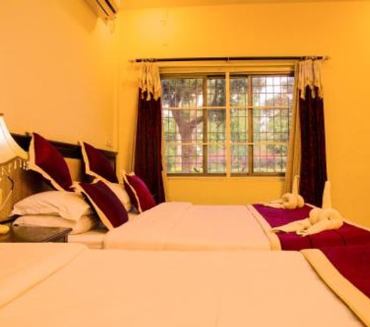 KSTDC Hotel Mayura Chalukya, Badami
