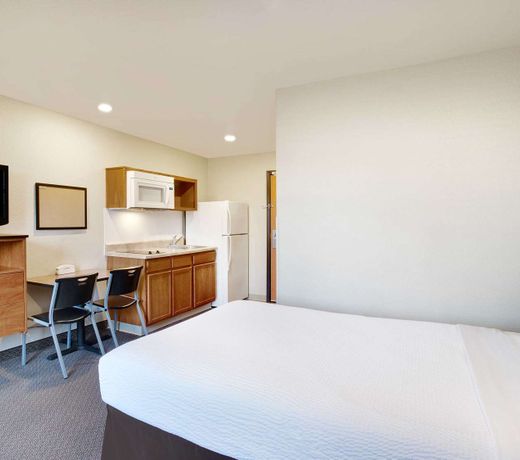 WoodSpring Suites Washington DC Andrews AFB