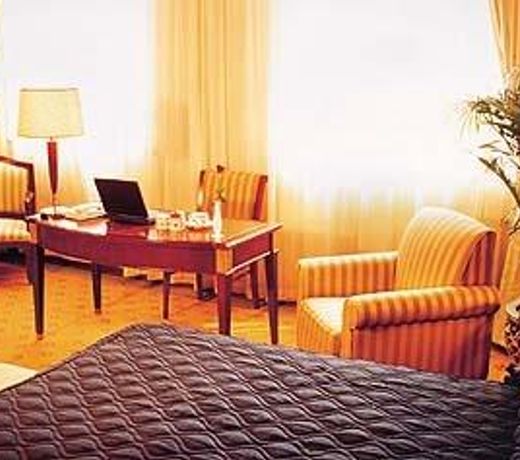 Jian Guo Garden Hotel