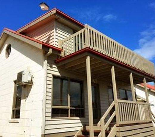 Port O' Call Motel