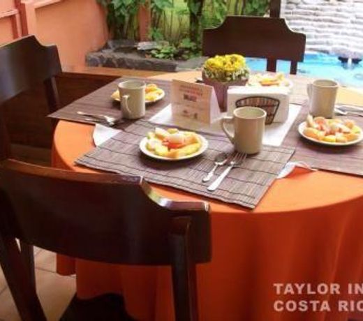 TAYLOR INN B AND B