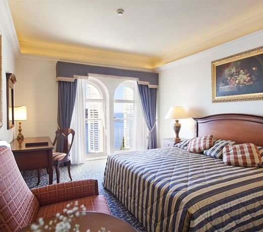 Grand Villa Argentina