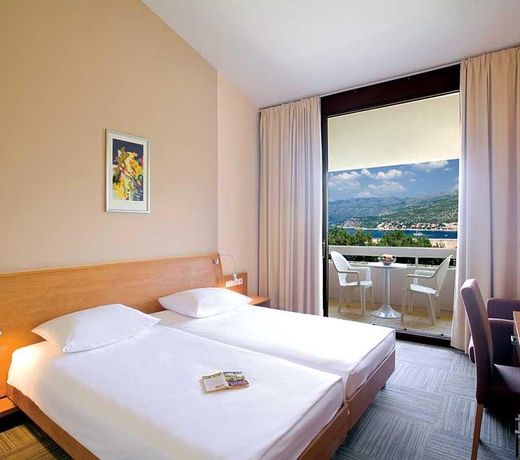 Valamar Tirena Hotel