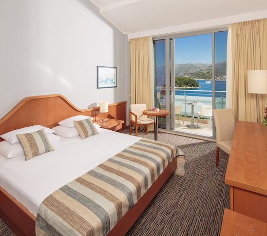 Valamar Argosy Hotel