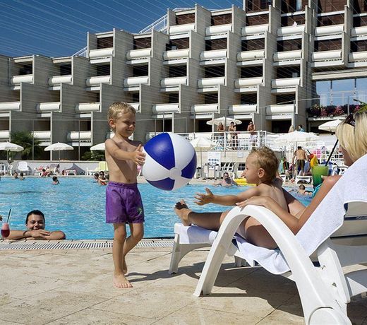 Pinea Valamar Collection Resort