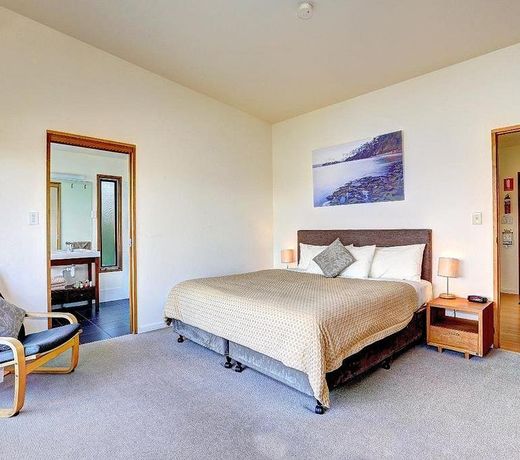 Stewarts Bay Lodge