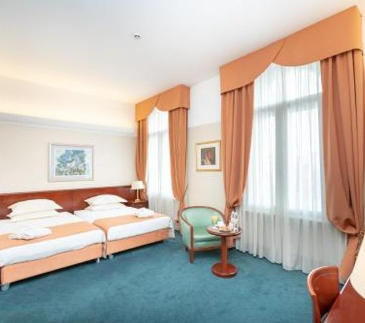 Palace Hotel