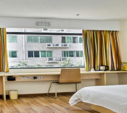 7Days Inn Foshan Zumiao Baihua Plaza