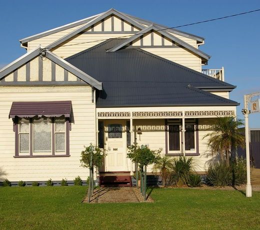 Pelican Sands Bed and Breakfast Hotel