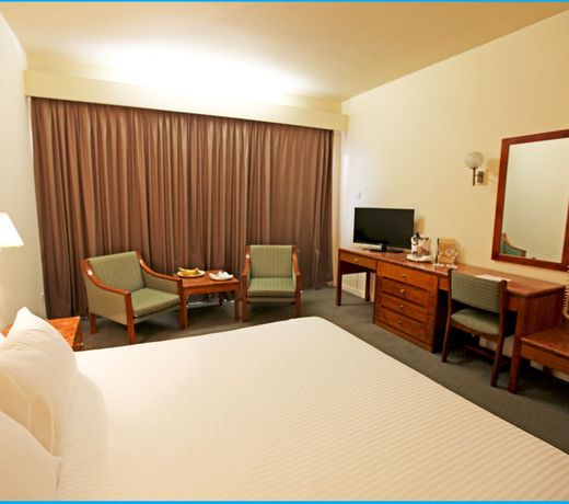 Poseidonia Beach Hotel