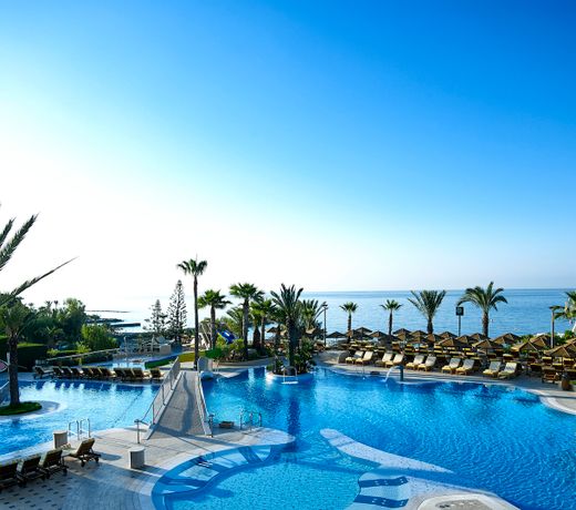 Four Seasons Hotel