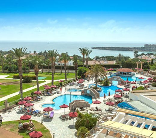 Crown Resorts Horizon Hotel