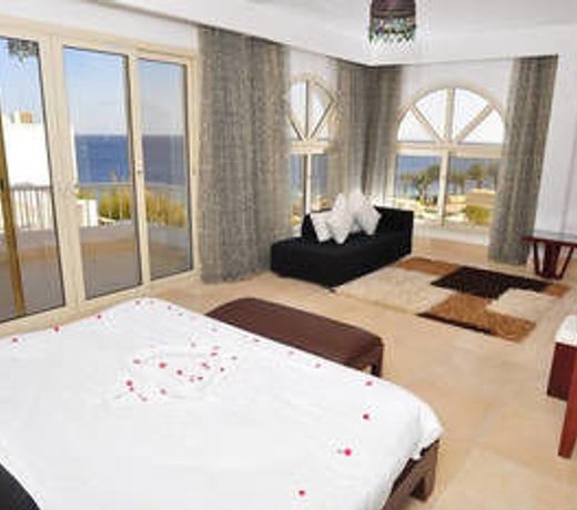 Carlton Luxury Villa