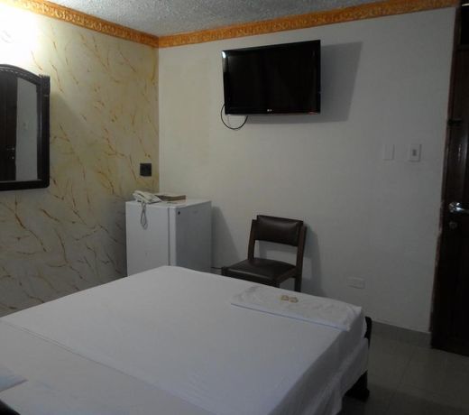 Hotel Colonial Inn