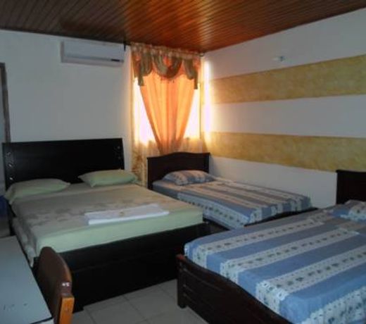 Hotel Colonial Inn