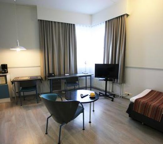 Skyline Airport Hotel