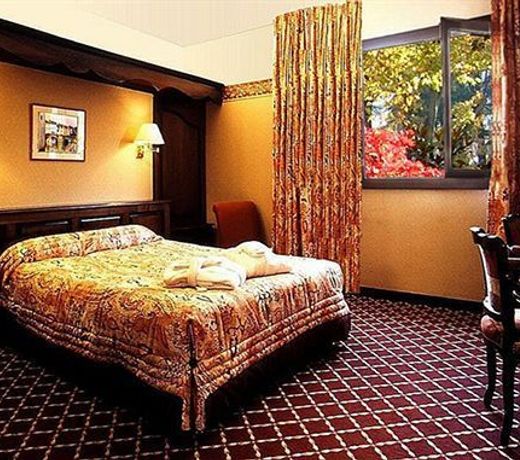 LES MEUBLÃS DU MANOIR AU SPLENDID ET ROYAL