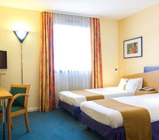 Holiday Inn Express Arras, an IHG Hotel