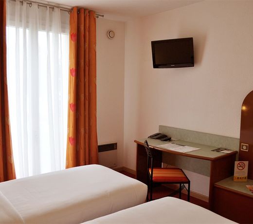 Hostellerie Saint Vincent Beauvais Aeroport