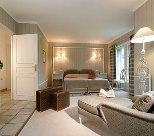 HÃ´tel ChÃ¢teau Clery