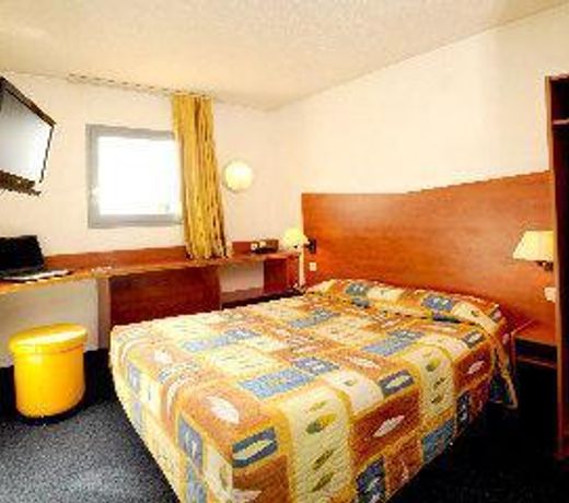 HOTEL & RESIDENCE Calais Car Ferry