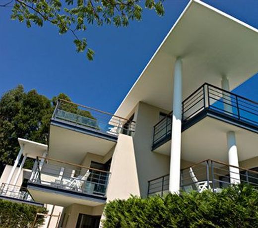 Arthur Properties - Montfleury