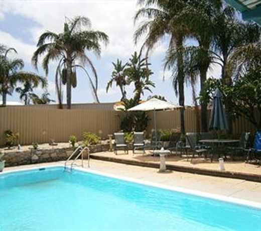 Palms Bed & Breakfast