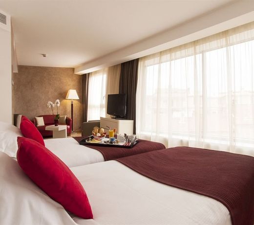HÃ´tel Montaigne & Spa