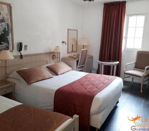 Logis La Bastide des Golfs