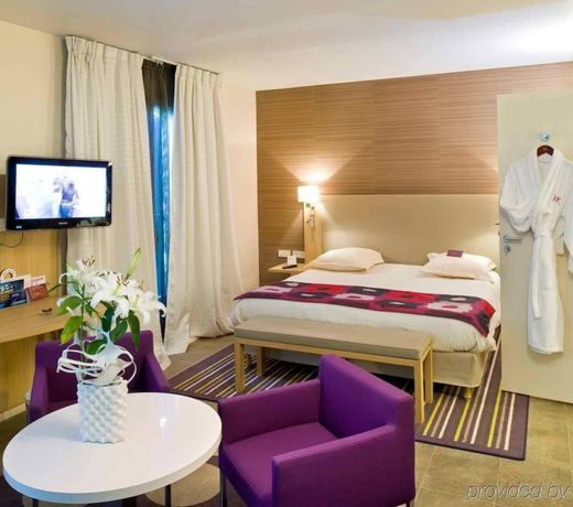 Mercure Carcassonne La Cite - entiÃ¨rement renove