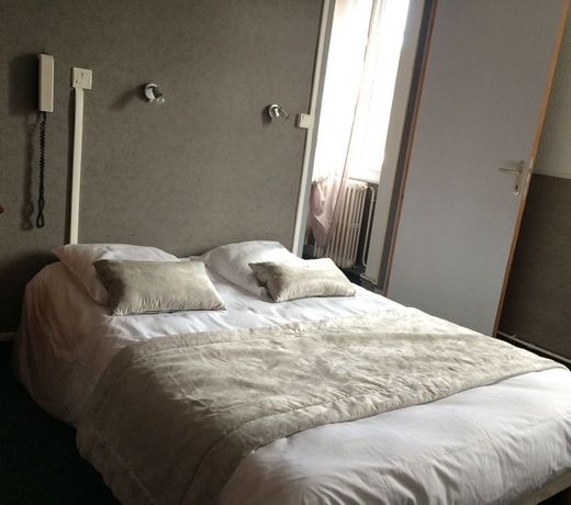 Au Royal Hotel