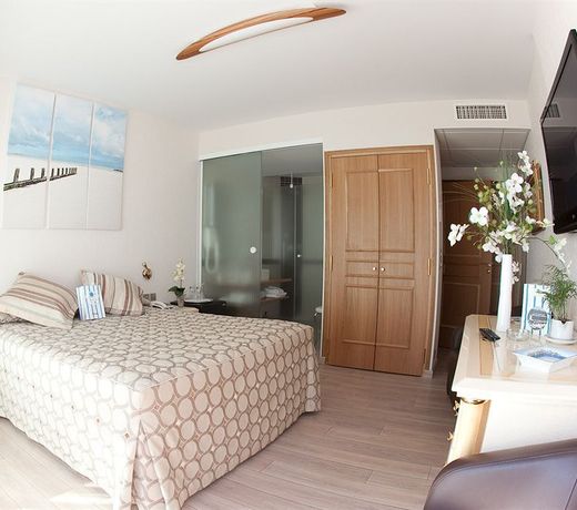 Le Diana HÃ´tel & Spa NUXE
