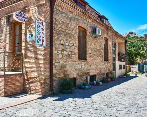 California Guest House - Гори - фото 1