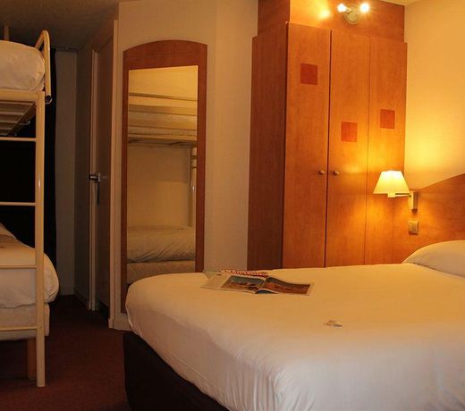 Mondhotel Chelles