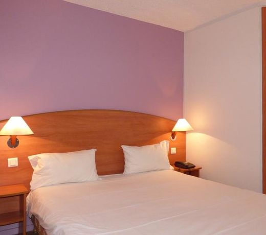Central Hotel