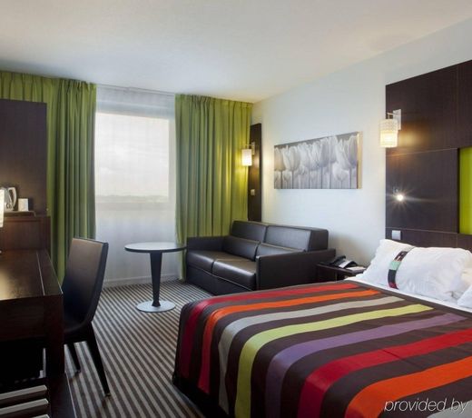 Holiday Inn Dijon Toison D'or, an IHG Hotel
